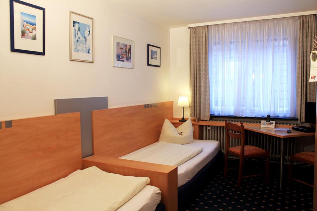 Hotel-Landgasthof Gruener Baum - Dittigheim Tauberbischofsheim Esterno foto