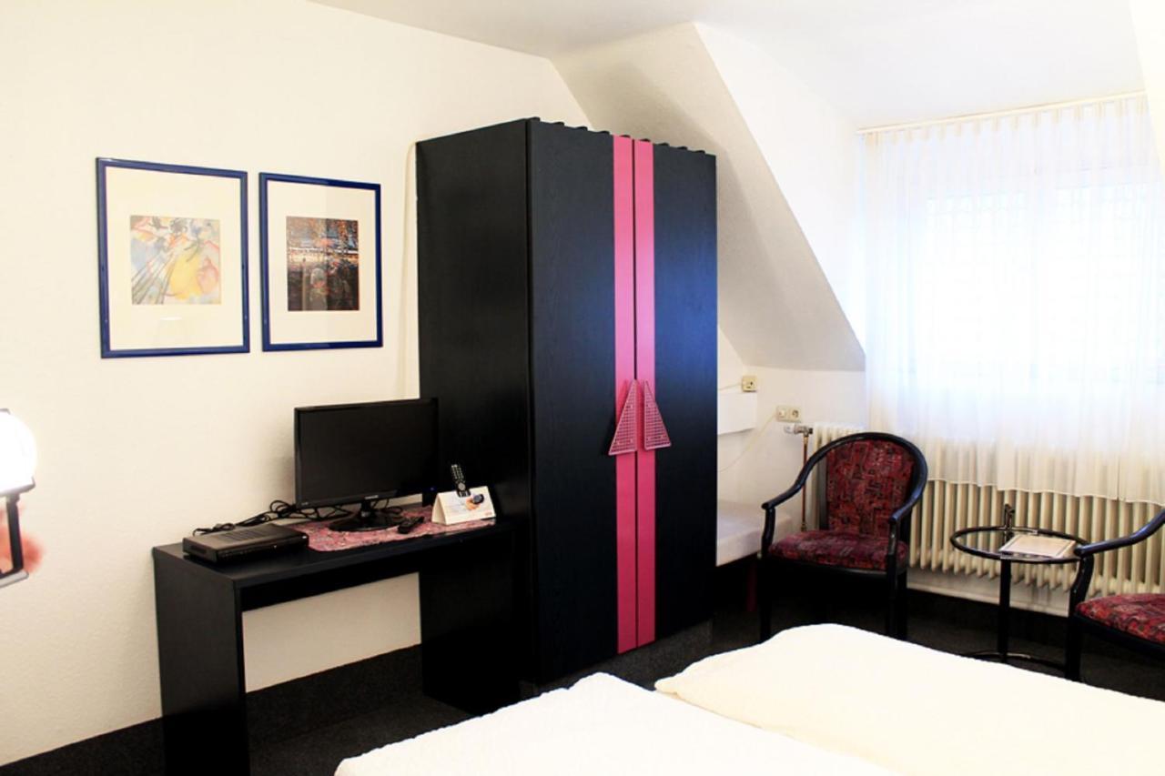 Hotel-Landgasthof Gruener Baum - Dittigheim Tauberbischofsheim Esterno foto