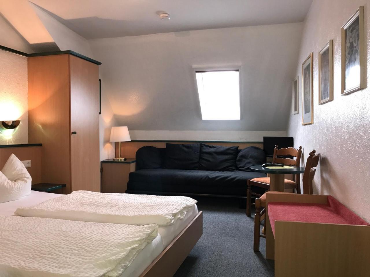 Hotel-Landgasthof Gruener Baum - Dittigheim Tauberbischofsheim Esterno foto