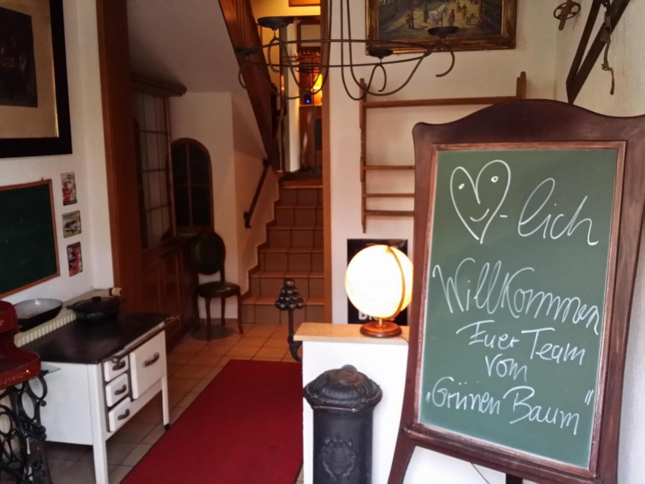 Hotel-Landgasthof Gruener Baum - Dittigheim Tauberbischofsheim Esterno foto